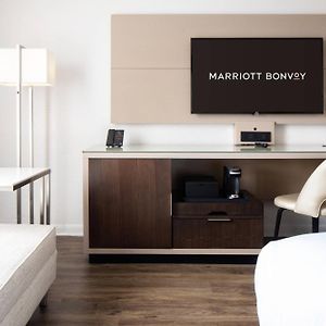 Deluxe King or Two Double Bed Room